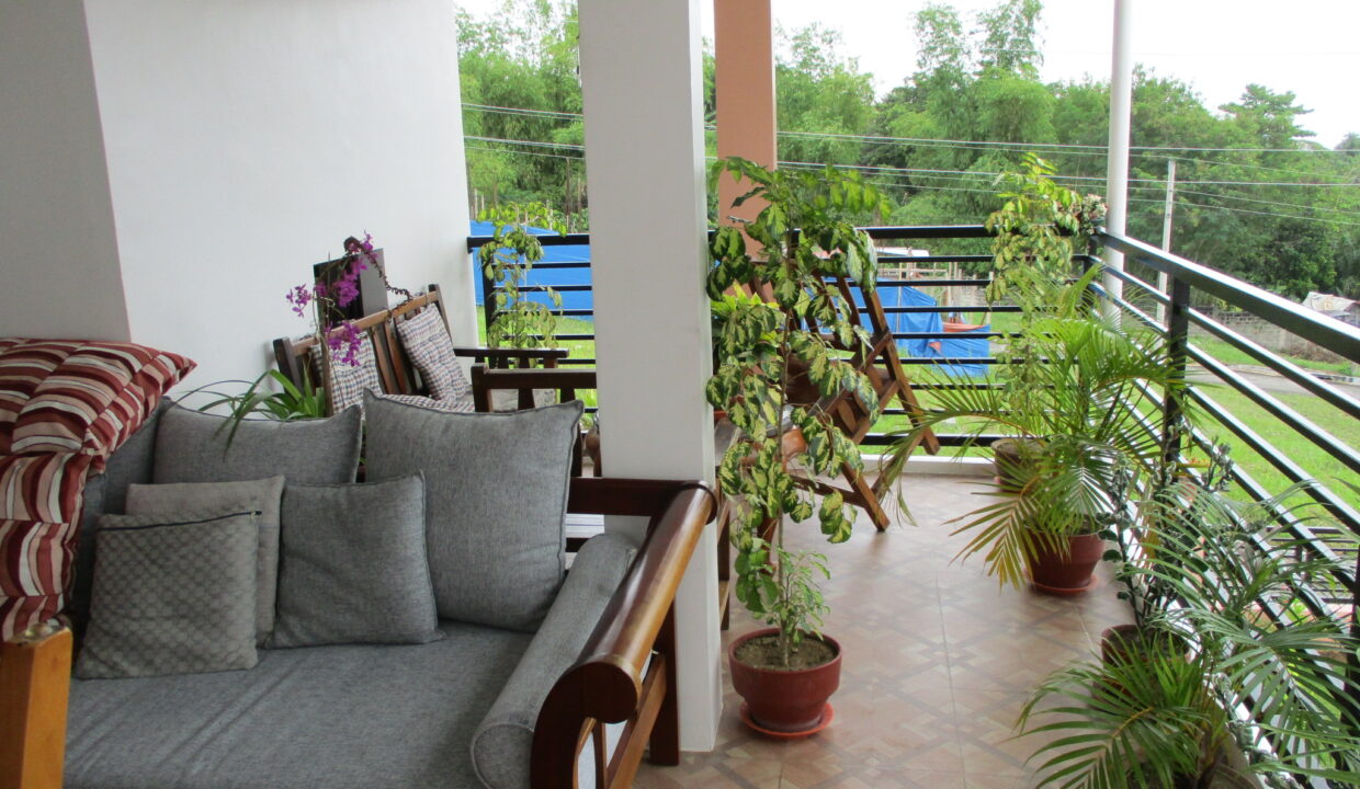 11-Living-Room-Terrace