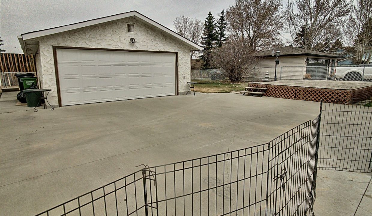 bungalow-edmonton-northwest-1600-12277455