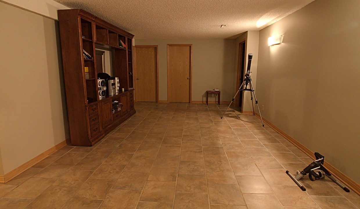 bungalow-edmonton-northwest-1600-12278505