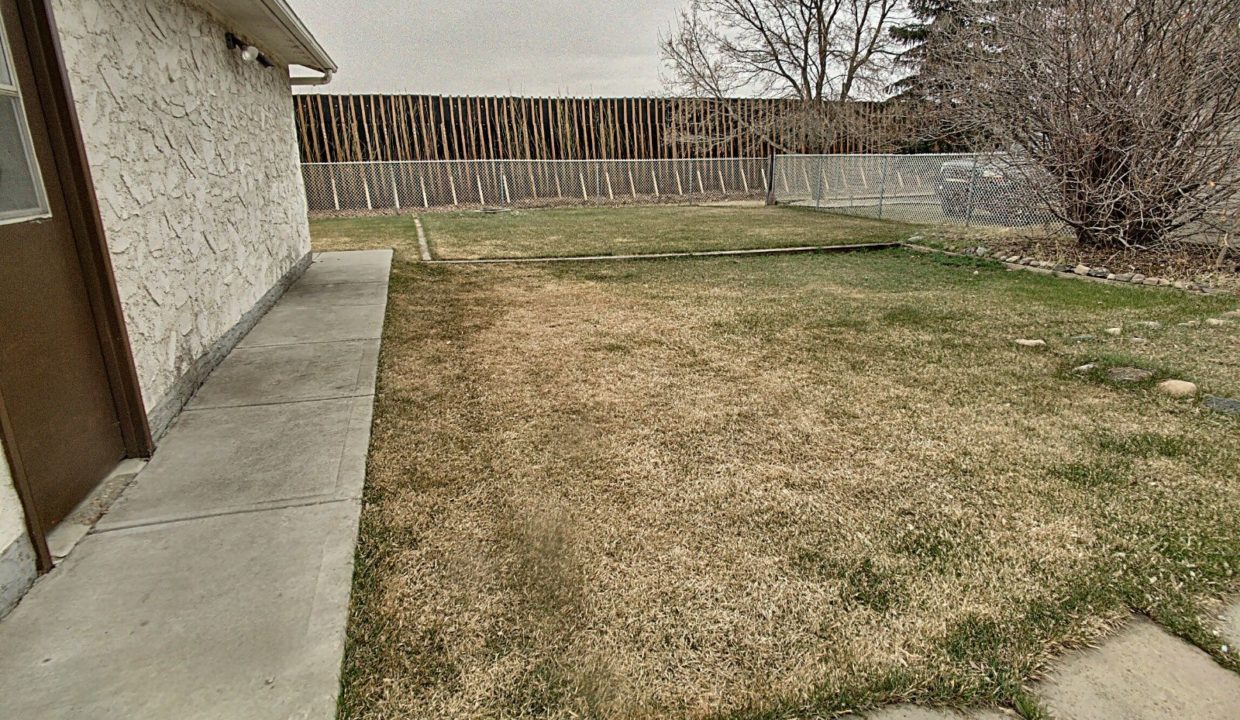 bungalow-edmonton-northwest-1600-12278514