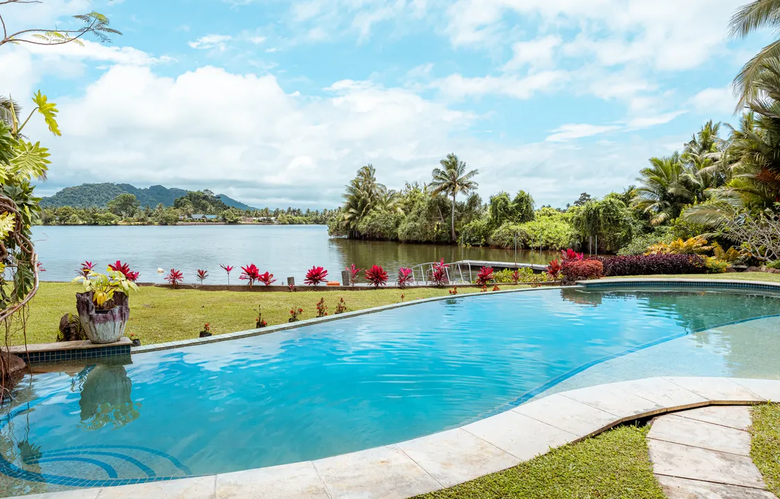 Pool-water-view